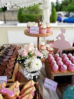 Candy Bar romantic